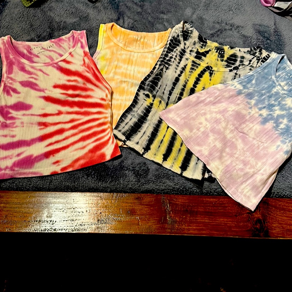 Very nice crop tops💗